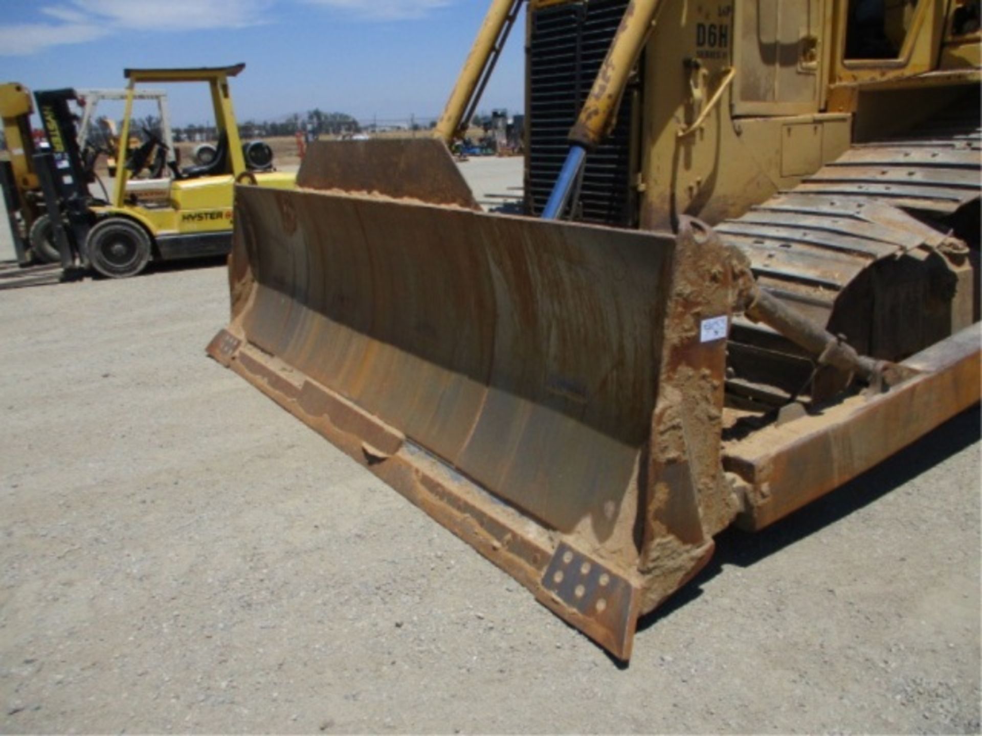 Caterpillar D6H Series II LGP Crawler Dozer, 6-Cyl Diesel, 4-Way U-Blade, 36" DBG, Pin Hitch, EROPS, - Image 17 of 42