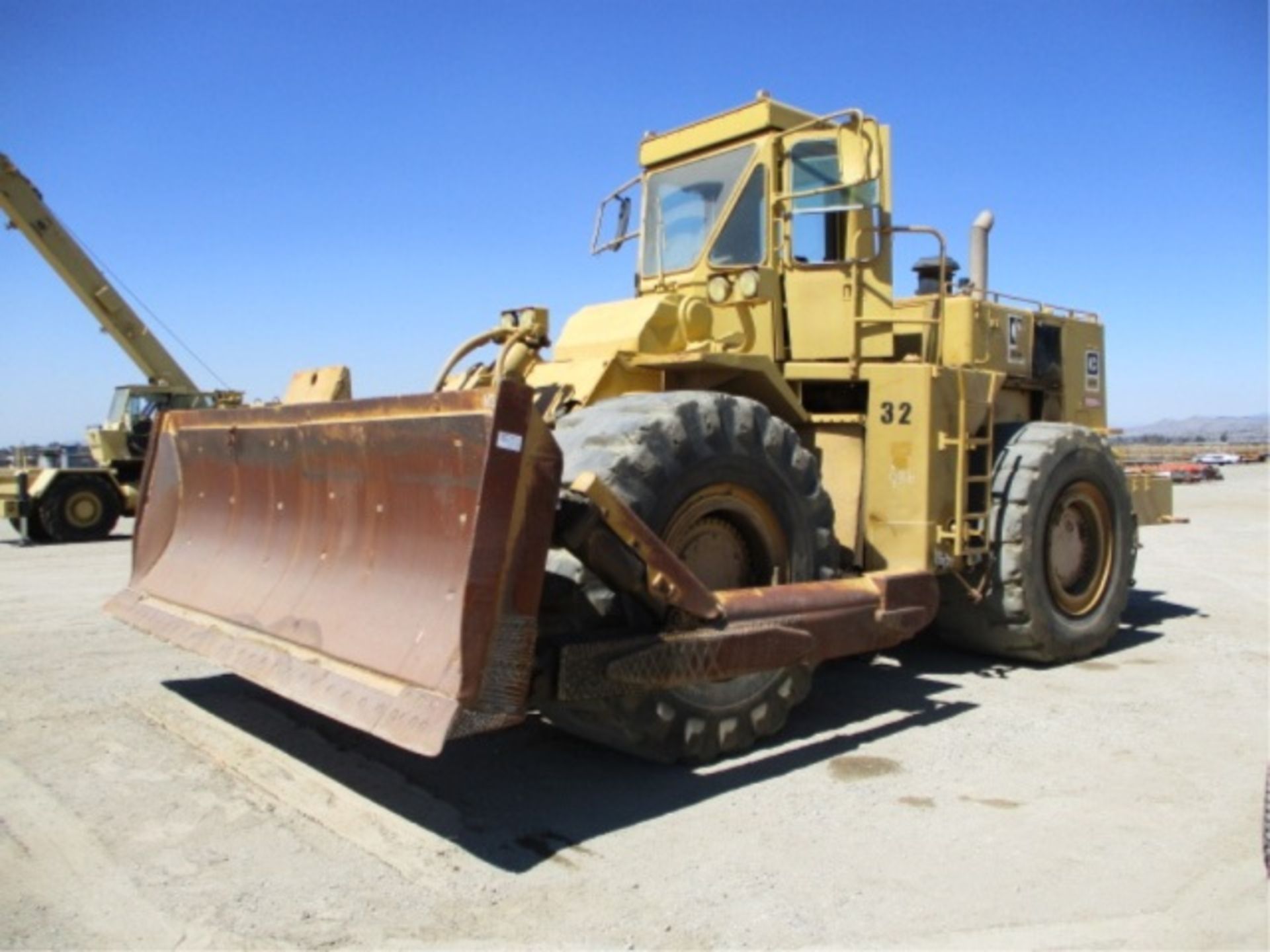 Caterpillar 834B Wheel Dozer, Cat 3408 Diesel, 4-Speed, SU-Blade, Rear Pin Hitch, Rear Auxiliary