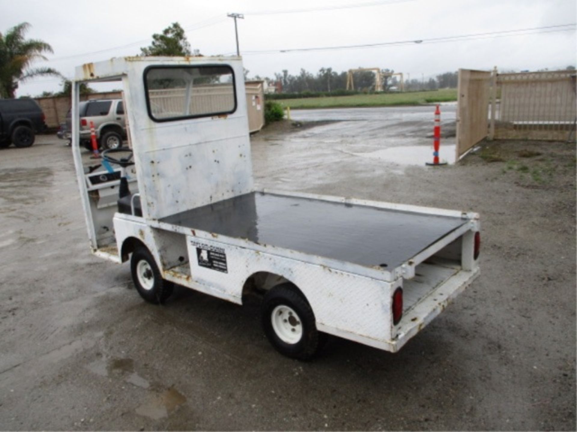 Taylor-Dunn Utility Cart, Gas, Rear Flatbed, Canopy, S/N: 101534 - Image 18 of 35