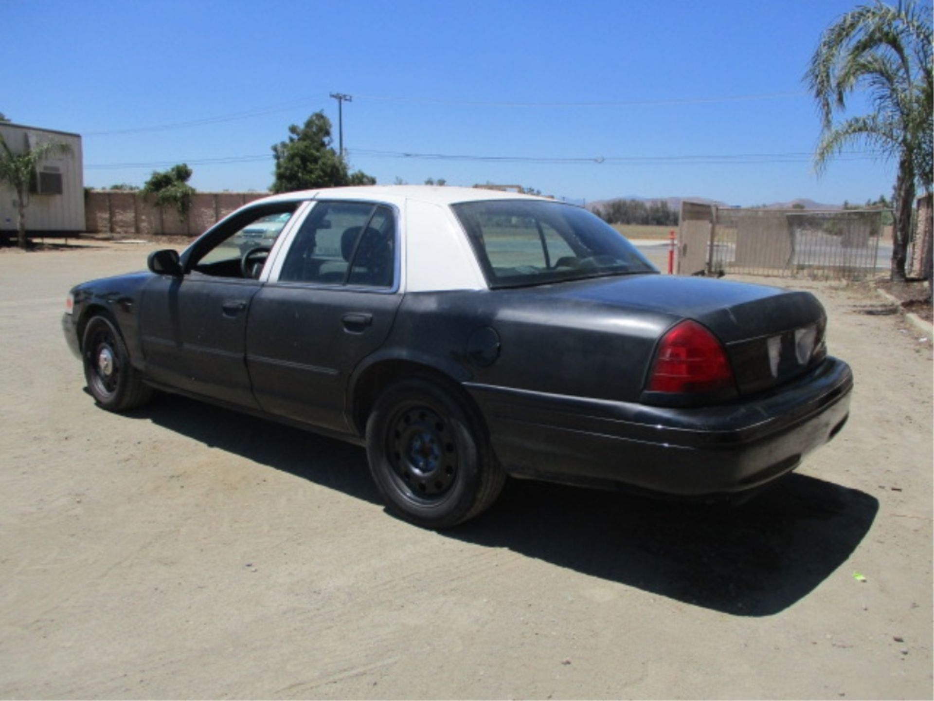 2010 Ford Crown Victoria Sedan, 4.6L V8 Flex Fuel, Automatic, S/N: 2FABP7BV4AX116882, **NOTE: DEALER - Image 12 of 33