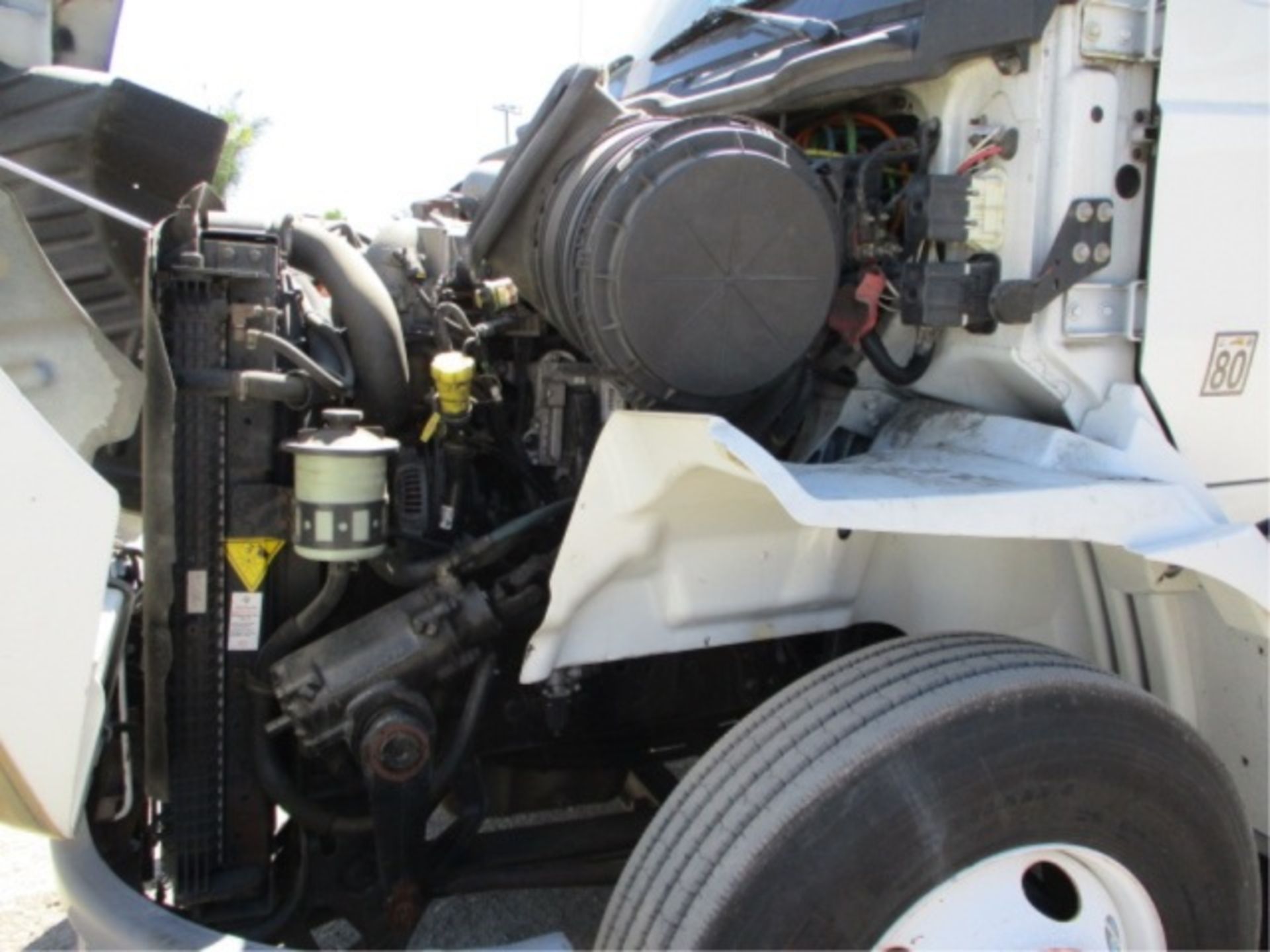 2009 International 8600 T/A Truck Tractor, 10.9L 6-Cyl Diesel, Eaton Fuller 10-Speed, Sliding 5th - Image 29 of 56