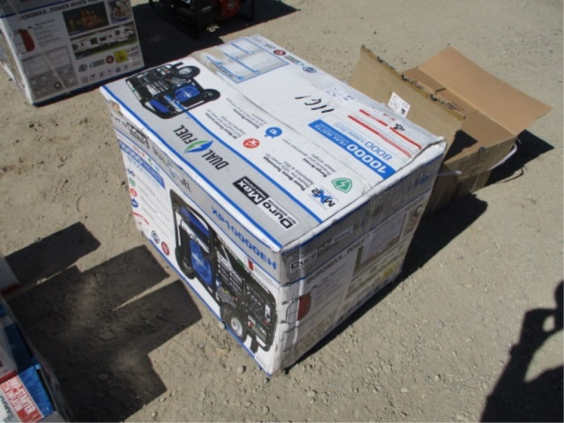 Duromax XP1000EH Dual Fuel Generator, 10,000 Watts - Image 7 of 8