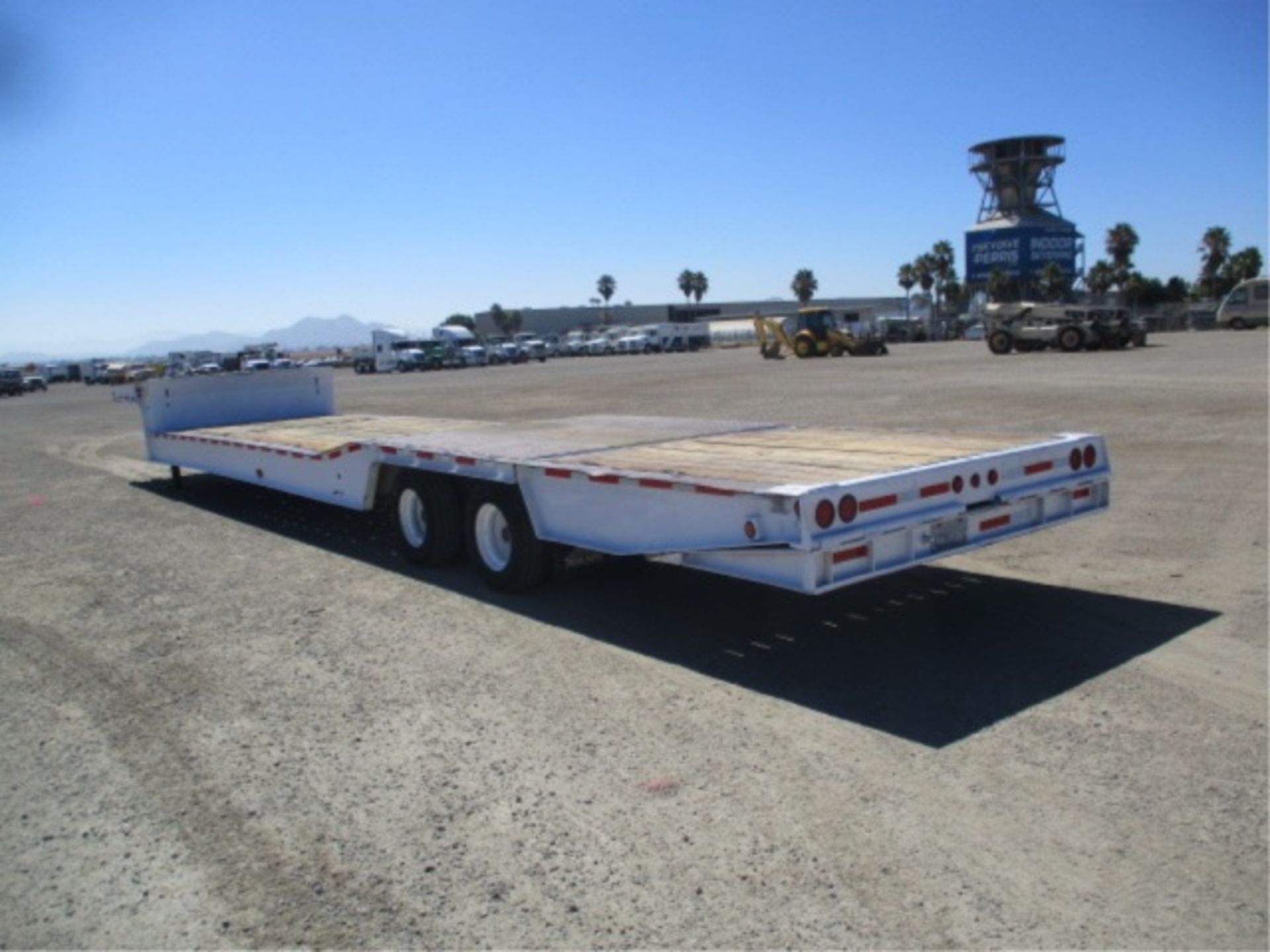 2000 Trail King TK70HT-482 T/A Equipment Trailer, 48', Wood Deck, Hydraulic Dove Tail, 10' Upper - Image 13 of 88