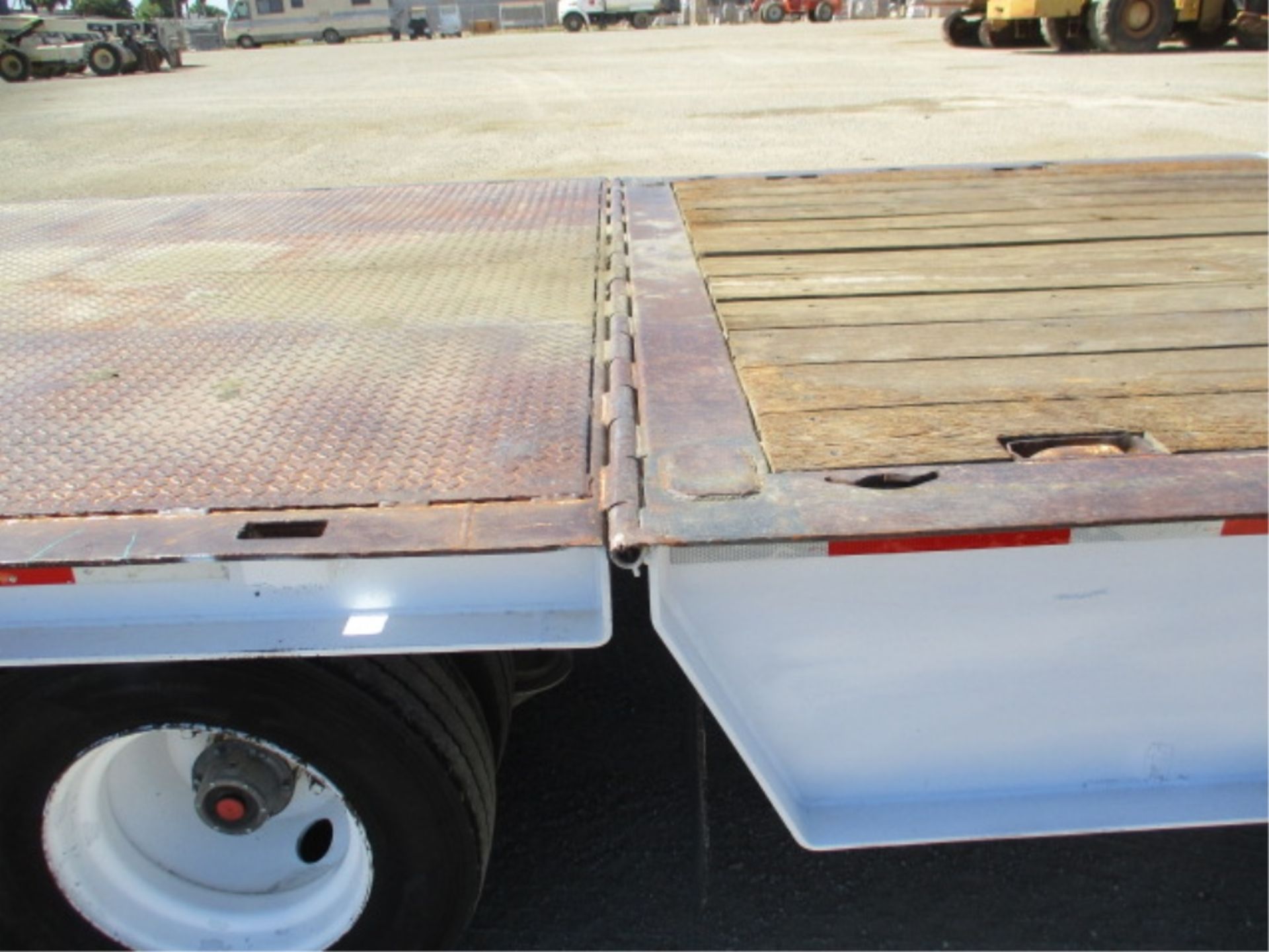 2000 Trail King TK70HT-482 T/A Equipment Trailer, 48', Wood Deck, Hydraulic Dove Tail, 10' Upper - Image 28 of 88