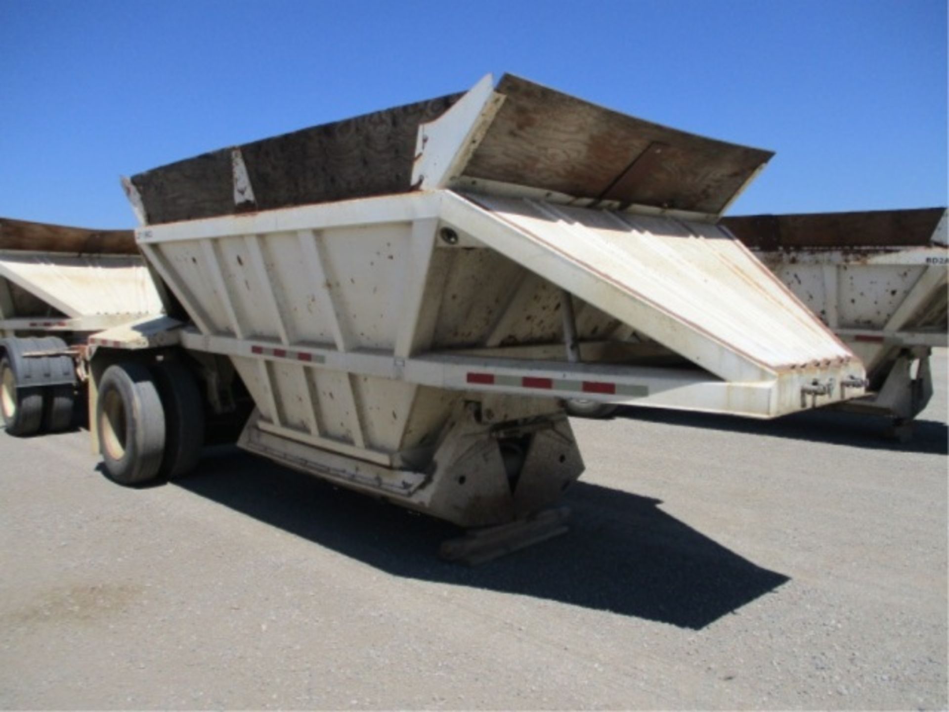 2002 CPS S/A Bottom Dump Trailer, Pintle Hitch, S/N: 4Z41111142P003718, **NOTE: Sold As A Set With - Image 7 of 40