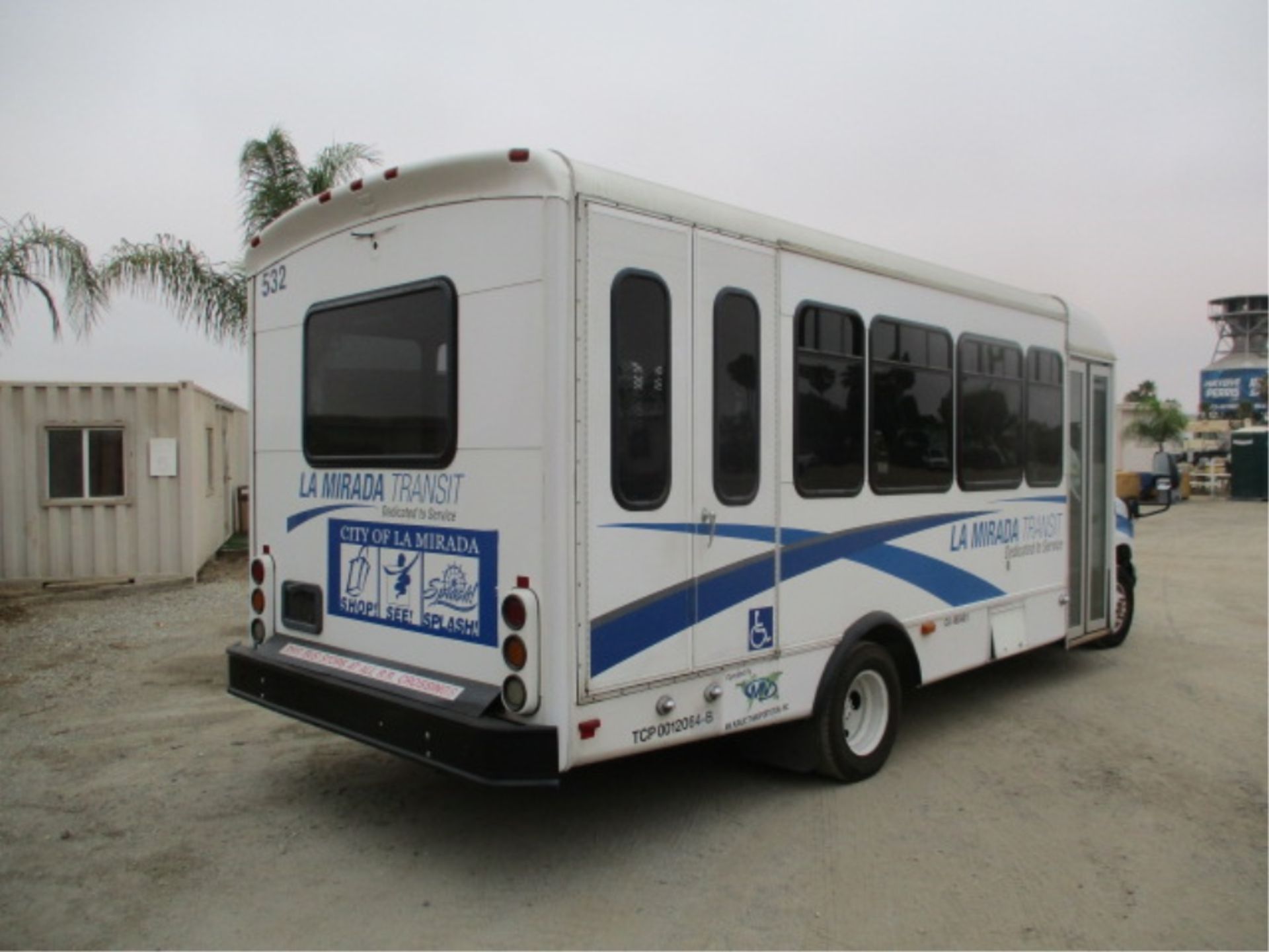 2007 Ford E450 Passenger Bus, 6.8L Gas, Automatic, 18-Passenger, Wheel Chair Lift, S/N: - Image 3 of 14