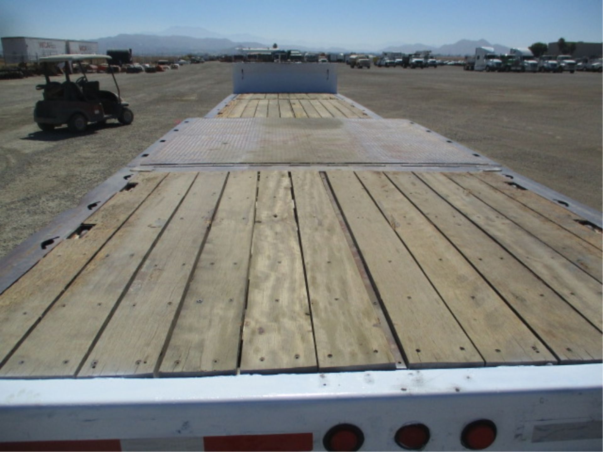 2000 Trail King TK70HT-482 T/A Equipment Trailer, 48', Wood Deck, Hydraulic Dove Tail, 10' Upper - Image 20 of 88