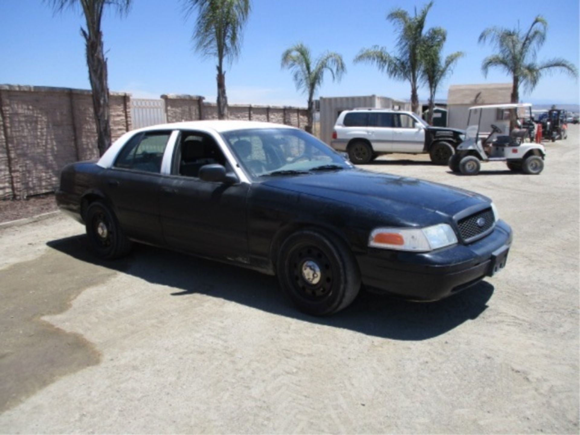 2010 Ford Crown Victoria Sedan, 4.6L V8 Flex Fuel, Automatic, S/N: 2FABP7BV4AX116882, **NOTE: DEALER - Image 5 of 33