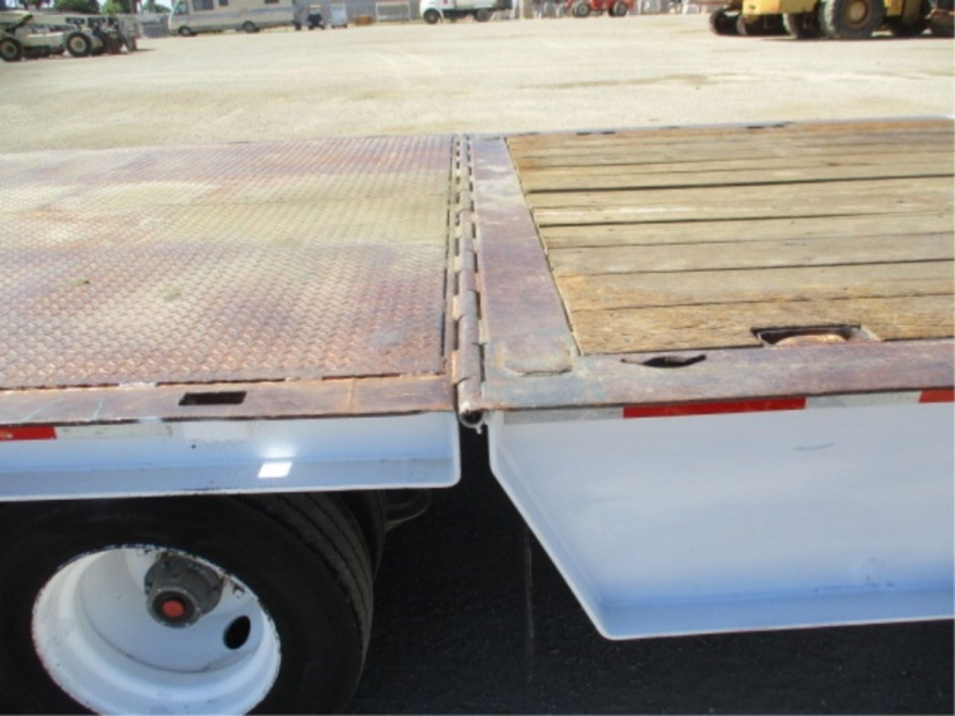 2000 Trail King TK70HT-482 T/A Equipment Trailer, 48', Wood Deck, Hydraulic Dove Tail, 10' Upper - Image 25 of 88