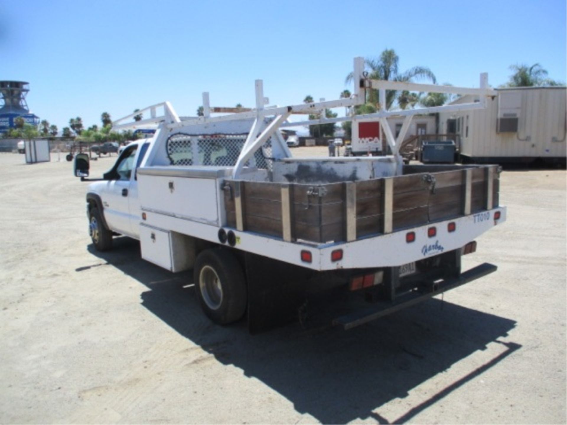 2006 Chevrolet 3500 Extended-Cab Utility Truck, 6.6L Turbo Diesel, Automatic, Tool Boxes, Lumber - Image 23 of 71
