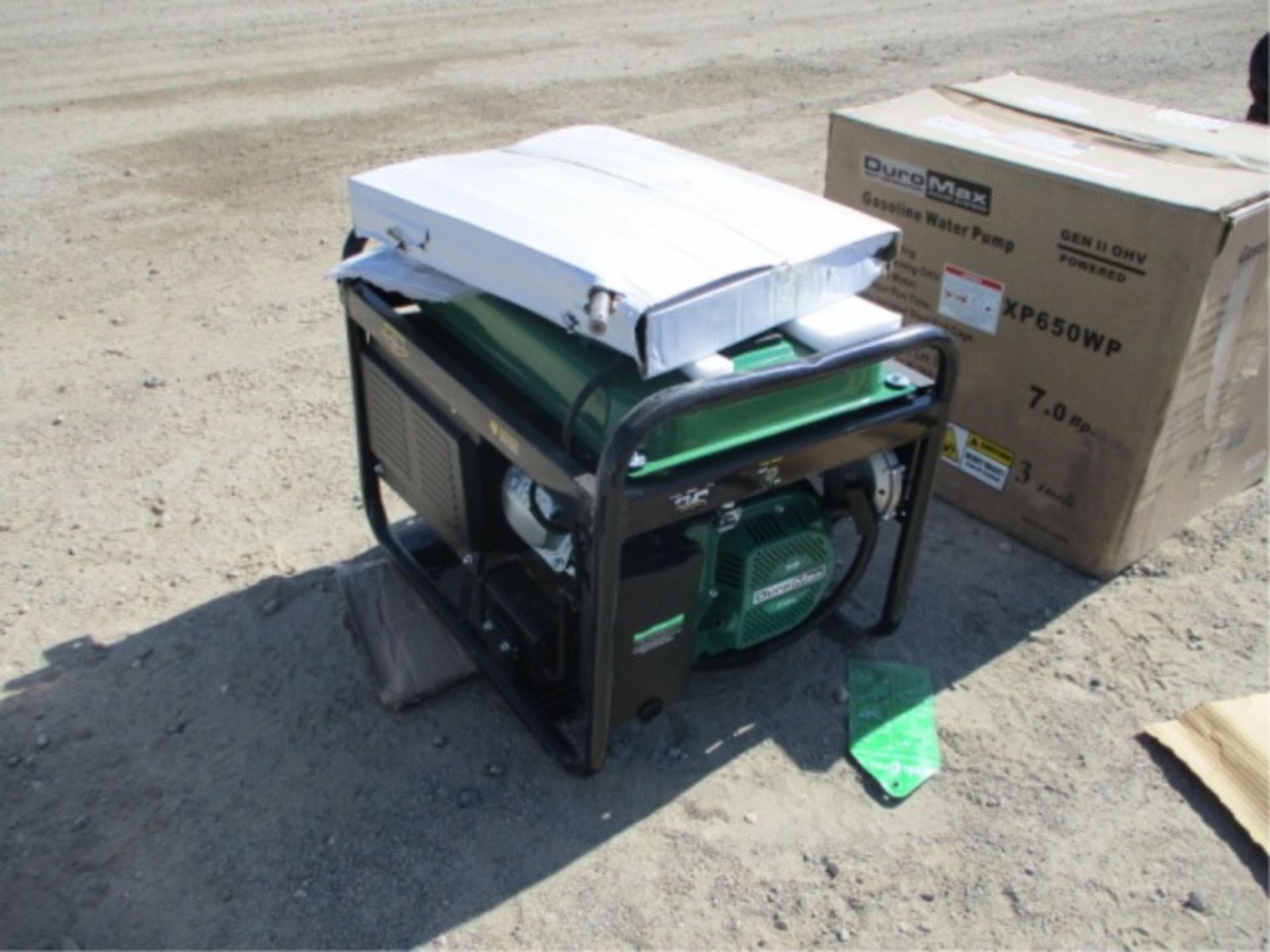 Duromax XP4850EH Hybrid Generator, 4,850 Watts, Dual Fuel - Image 5 of 8