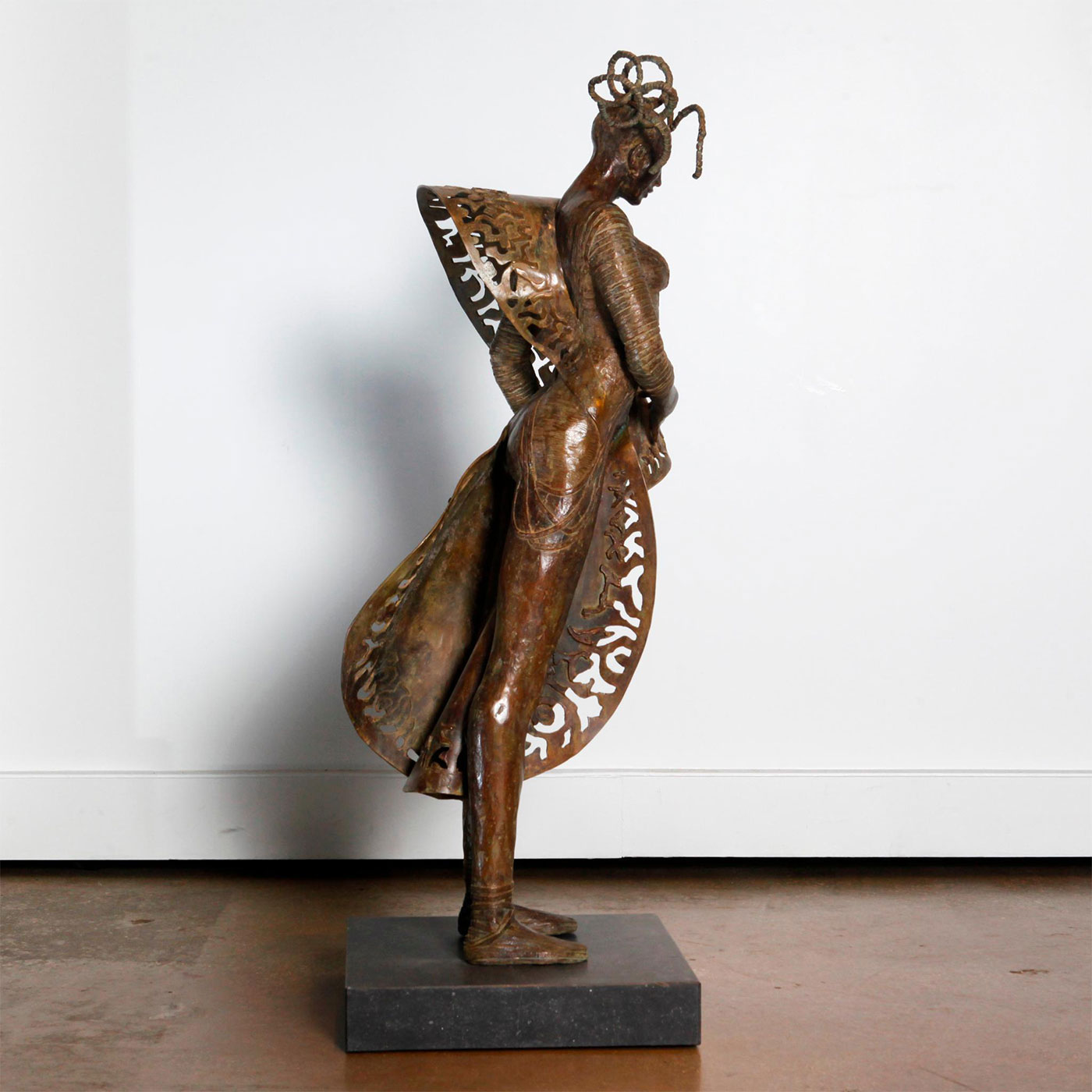 RIEKE VAN DER STOEP BRONZE SCULPTURE, MYTHICAL WOMAN - Image 7 of 16