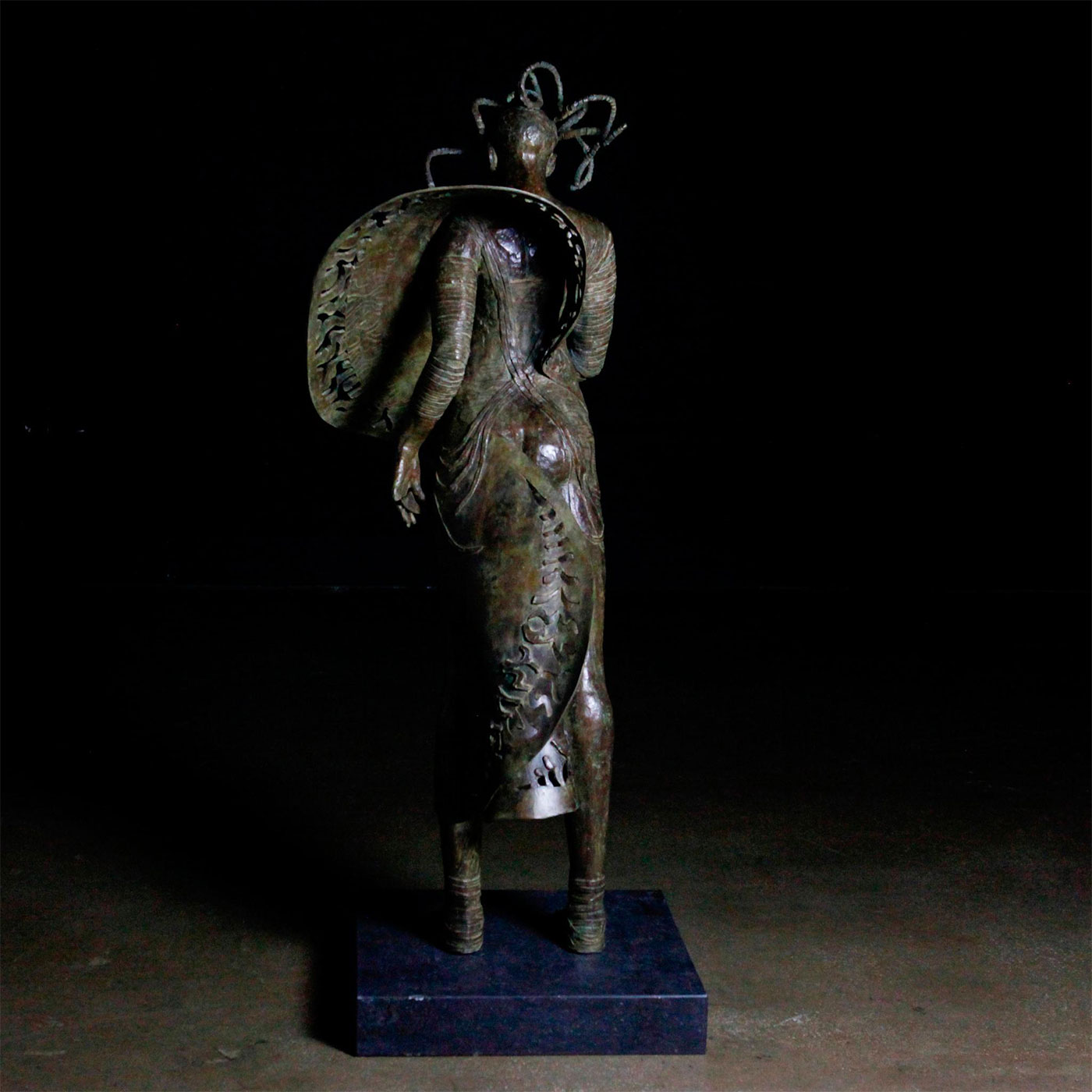 RIEKE VAN DER STOEP BRONZE SCULPTURE, MYTHICAL WOMAN - Image 15 of 16