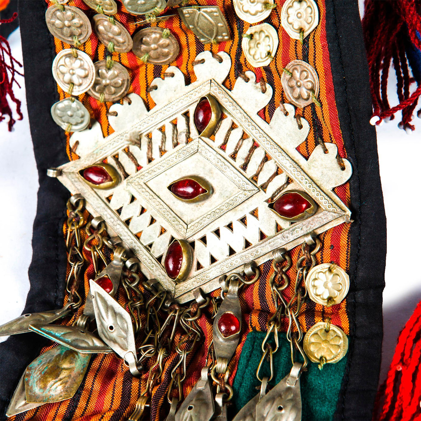 TURKMENISTANI ELABORATE HAND SEWN HEADDRESS WITH COINS - Image 6 of 8