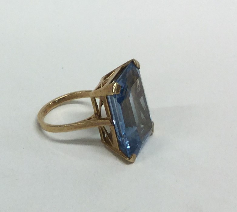 An 18 carat gold and topaz single stone ring in cl - Image 2 of 2