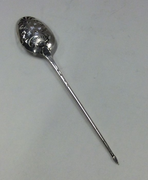 A good George I silver mote spoon with pierced bow - Image 6 of 6