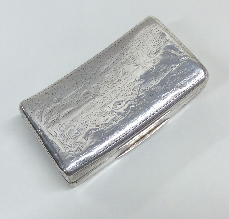 A Georgian silver shaped snuff box with wriggle wo