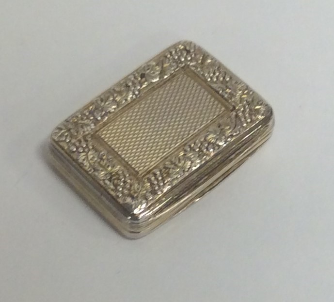 An attractive Georgian silver vinaigrette cast wit - Image 2 of 3