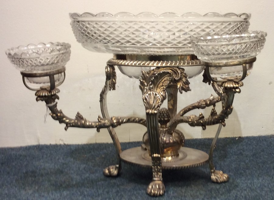 A good quality silver plated centrepiece with glas - Image 2 of 2