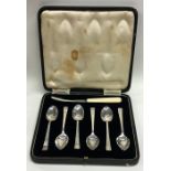 A boxed silver seven piece fruit set. Sheffield. B