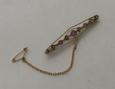 A small 9 carat pearl mounted brooch. Approx. 3.7