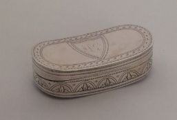 A good quality Georgian silver oval snuff box with