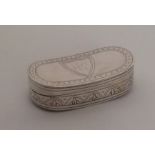 A good quality Georgian silver oval snuff box with