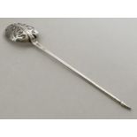 An 18th Century rat tail silver mote spoon. Approx