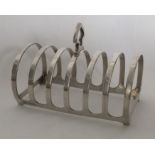 A good quality seven bar silver toast rack/ smartp