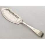 A heavy OE pattern silver fish slice. London 1801.