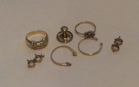 A group of high carat gold ring mounts etc. Approx