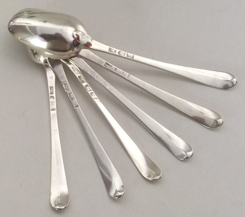 A good set of six silver dessert spoons. London 17 - Image 2 of 2