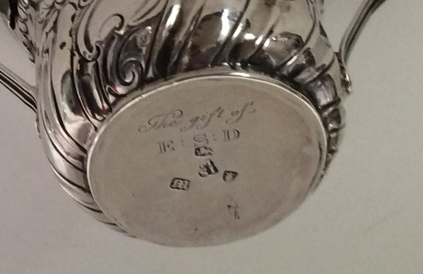 A good Georgian silver porringer of half fluted de - Image 3 of 3