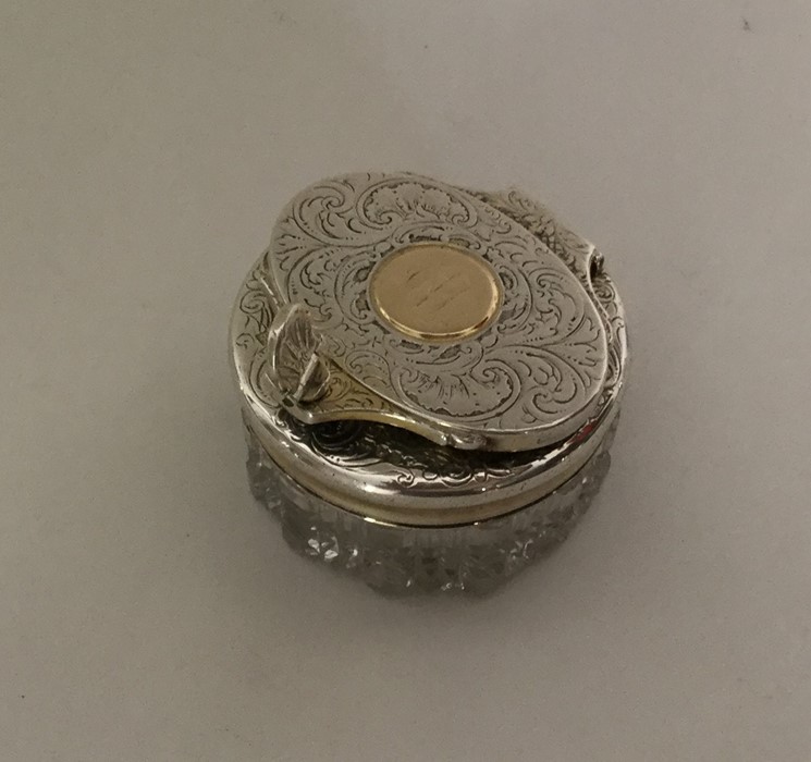 A good quality silver travelling inkwell. Est. £10 - Image 2 of 2