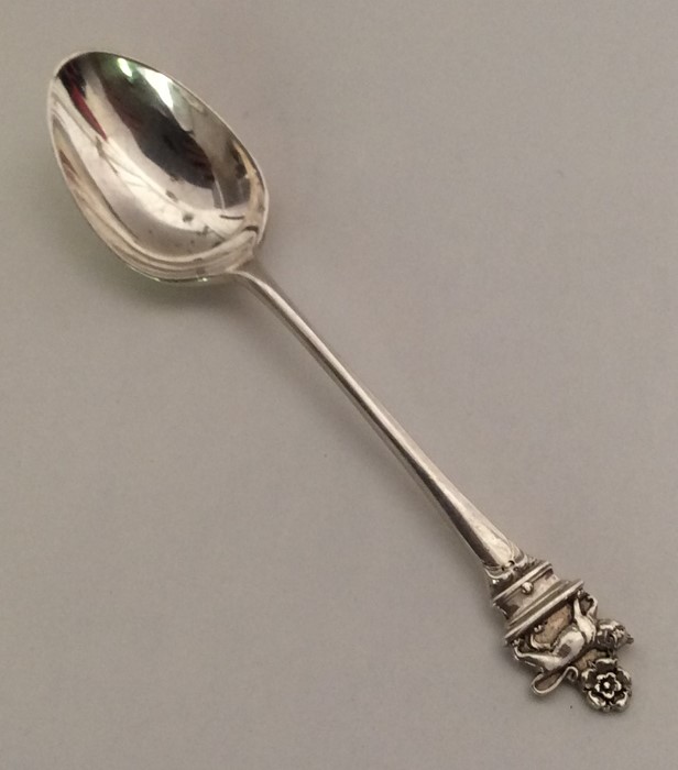 An unusual Edwardian silver souvenir spoon mounted - Image 2 of 2