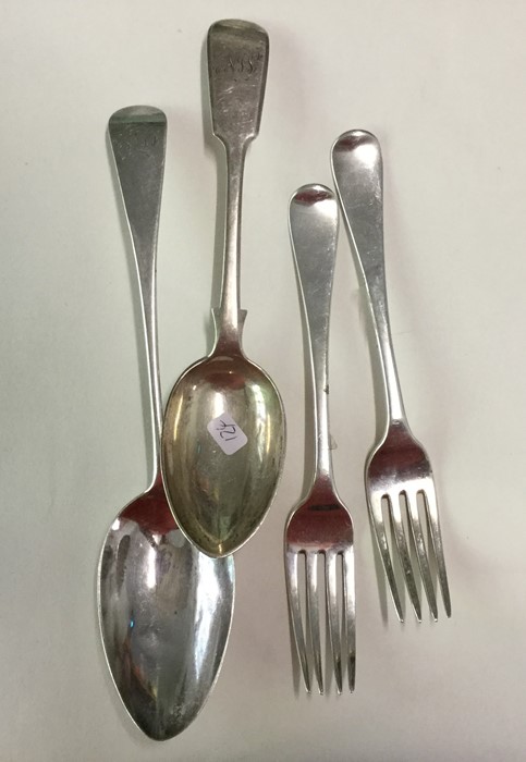 A pair of Irish OE pattern dessert forks together - Image 2 of 2