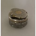 A good quality silver travelling inkwell. Est. £10