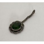 An attractive Victorian mounted pendant wi
