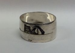 A heavy Iraqi silver napkin ring. Approx. 43 grams