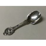 A stylish Danish silver caddy scoop. Approx. 25 gr