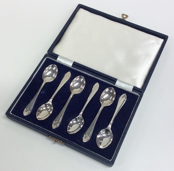 A good cased set of six silver teaspoons. Sheffiel