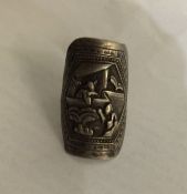An unusual silver ring of shaped form. Approx. 6.6