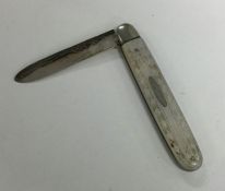 A silver and MOP fruit knife. Sheffield. Approx. 1