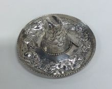 A Mexican silver model of a sombrero. Approx. 28 g