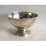 An Edwardian silver sugar bowl of circular form. L