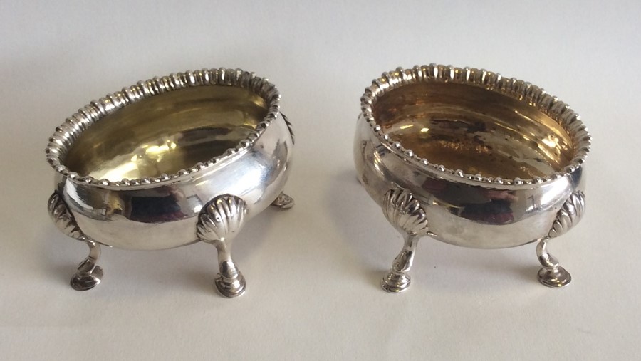 A pair of good quality Georgian silver oval salts - Image 2 of 3