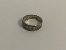 A small silver 'Mizpah' ring. Approx. 2.4 grams. E