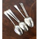 A set of six silver rat tail teaspoons. Approx. 64