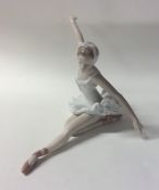 A Lladro figure of a ballerina. Est. £20 - £30.
