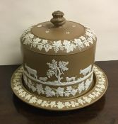 An attractive Wedgwood cheese dome. Est. £80 - £12
